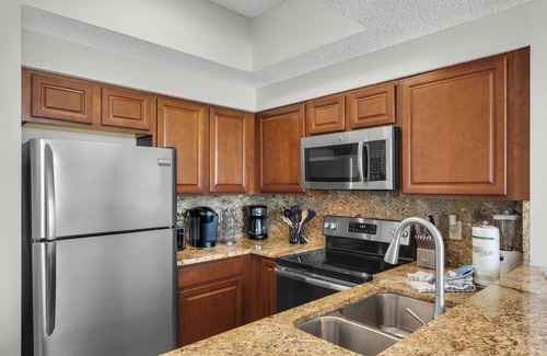 Miramar Beach Condo | Gulf View Condo at Majestic Sun | Steps to Private Beach + Pools!