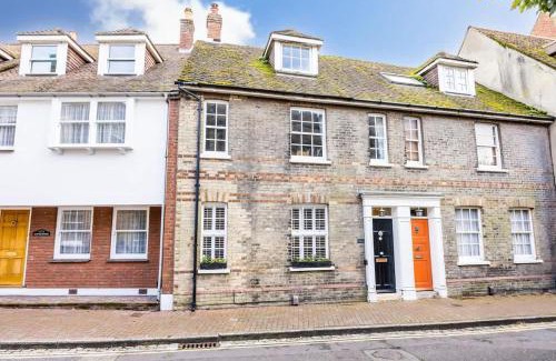 Poole House | Gull House - Charming Cottage Feel with Log Burner