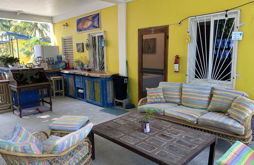 Caye Caulker Apartment | Gumbo Limbo - Sea-Esta Studio - Steps to the Ocean, Free Bikes, Free WiFi