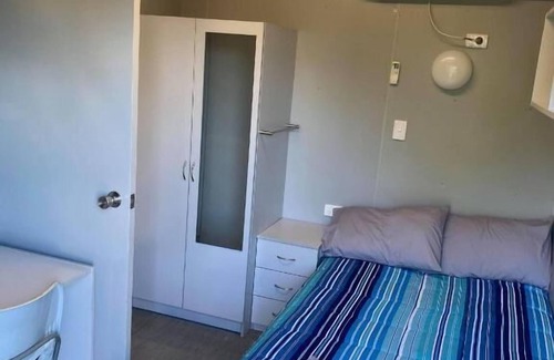 Gundiah RV Rental | Gundy Pub and caravan park
