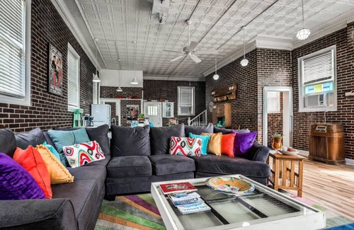 Guthrie Apartment | Guthrie`s Historic Firehouse