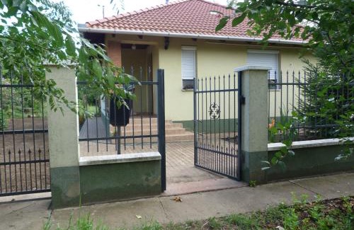 Debrecen Apartment | Gyümölcsöskert Szálláshely