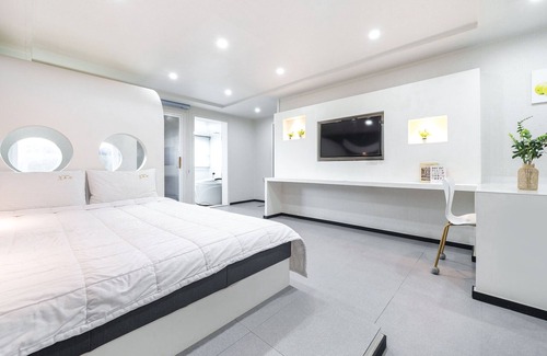 Gyeongju House | Gyeongju Nollowa Spa Pension