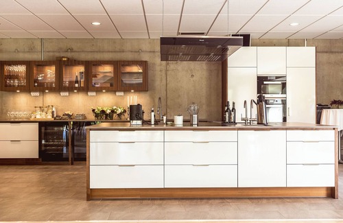 Molnlycke Hotel | Hällsnäs