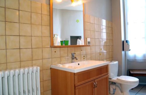 Centre Ville Hotel | Hôtel Central