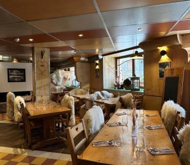 Valloire Hotel | Hôtel-Chalet les Mélèzes