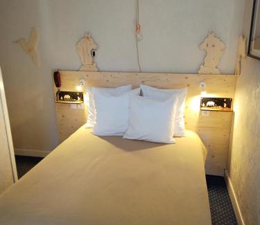 Tarascon-sur-Ariege Hotel | Hôtel Confort 09 ou HC-09