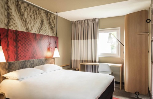 Fontaine-Notre-Dame Hotel | Hôtel ibis Cambrai