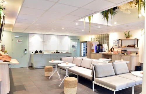 La Rochelle Hotel | Hôtel Kyriad La Rochelle Centre Ville
