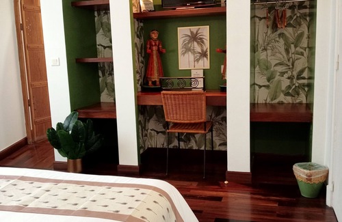 Oloron-Sainte-Marie Hotel | Hôtel L'Astrolabe