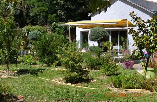 Brissac-Quince Hotel | Hôtel Le Castel