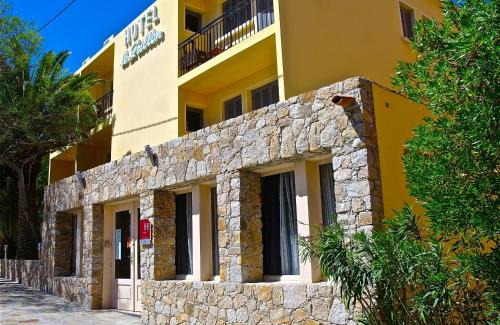 L'Ile-Rousse Hotel | Hôtel le Grillon