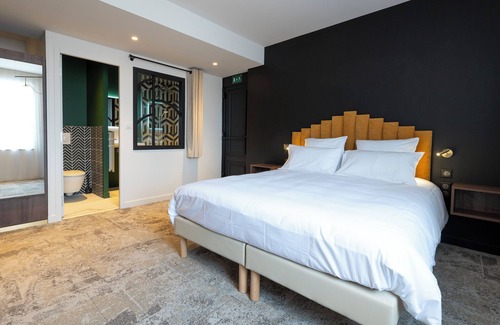 Saint-Trojan-les-Bains Hotel | Hôtel Les Pins