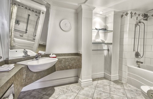 Saint Louis Hotel | Hôtel Plaza Québec par JARO