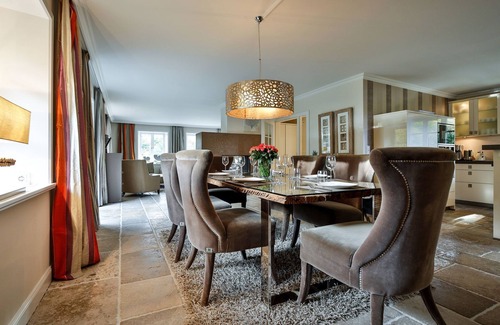 Keitum House | Hüs Kairem - Reetgedeckte Doppelhaushälfte mit Einzelhaus-charakter