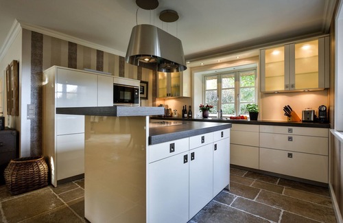 Keitum House | Hüs Kairem - Reetgedeckte Doppelhaushälfte mit Einzelhaus-charakter