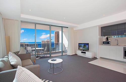 Surfers Paradise Apartment | H Residences Level 10, Ocean, Free Wi-Fi, Parking, Foxtel