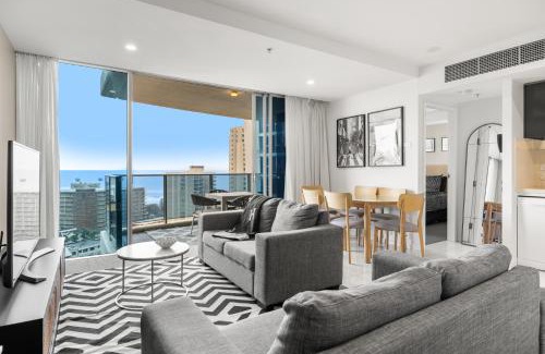 Surfers Paradise Apartment | H Residences Trendy Vogue Themed Apartment
