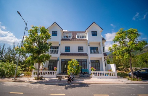 Cam Lam House | H2B Garden homestay near Bai Dai beach - Room 101/2 - Self check in