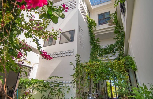Cam Lam House | H2B Garden homestay near Bai Dai beach - Room 101/2 - Self check in
