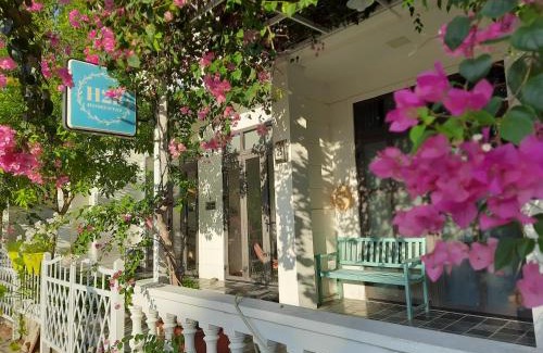 Cam Lam House | H2B Homestay Mountains view near Bai Dai Beach