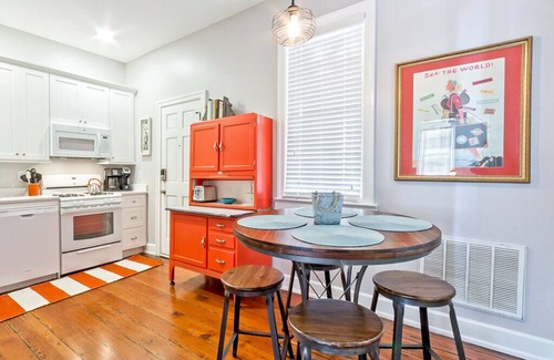 Historic District - North Apartment | Habersham 2