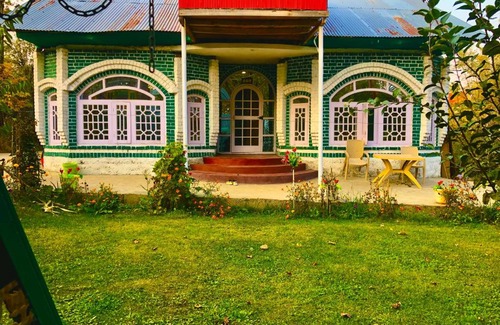 Srinagar House | Habib Guest House