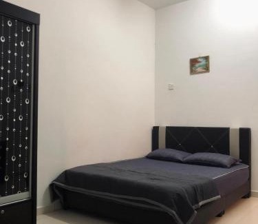 Merlimau House | Habib Hazimi Pool House