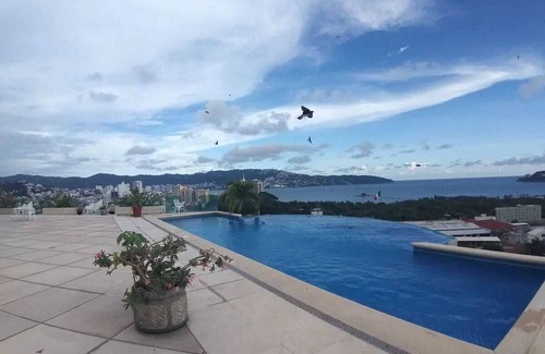 Hornos Insurgentes House | Habitación A/A, Jacuzzi, Balcón con vista al Mar, Alberca con Jacuzzi