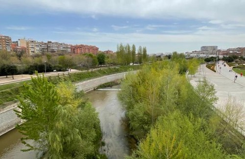 Carabanchel Apartment | Habitación privada con terraza Madrid Rio