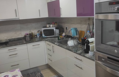 Les Roquetes House | Habitación Totalmente Equipado de Alto Confort en una Casa con Jardín