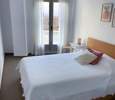 Gandia House | Habitaciones privadas con baño en piso céntrico Gandía