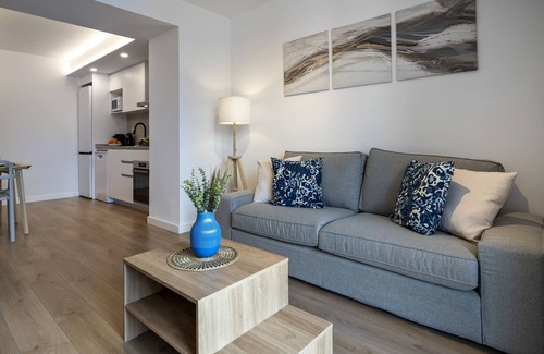 Collblanc y La Torrassa Apartment | Habitat Apartments Teatre 21