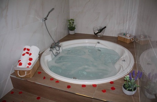 Cordoba Hotel | Hacienda Guadalquivir