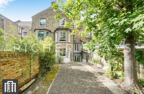 Clapton House | Hackney Guest Rooms | Single (RM3)