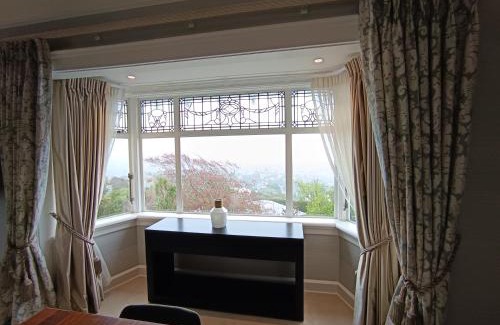 Cashmere House | Hackthorne Gardens Luxury Accommodation