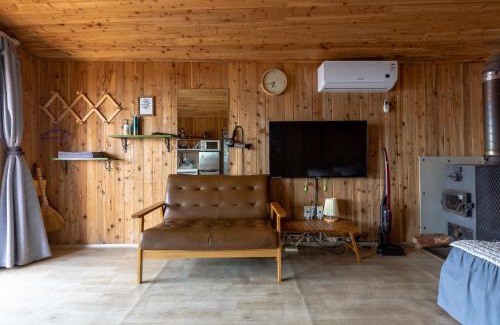 Gujwa House | Hado Saeya Saeya Entire House