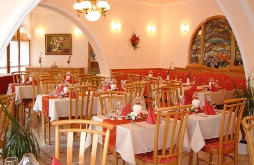 Hajduszoboszlo Hotel | Hajdú Kastély Hotel