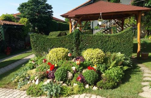 Buk House | Hajnalka vendégház