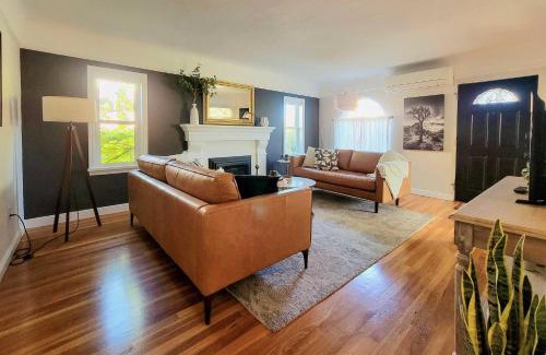 Old Southwest House | Half-Mi to Riverwalk Midtown Reno Oasis!