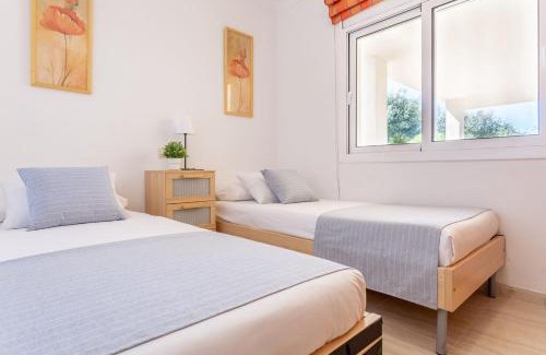 L'Escala House | Half of the house Amapola