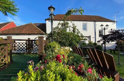 Broad Oak House | Hambrook House Guest Suites