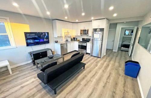 Hamilton Apartment | Hamilton Haven - Smart Tech and BBQ Oasis - Pool