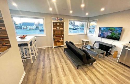 Hamilton Apartment | Hamilton Haven - Smart Tech and BBQ Oasis - Pool