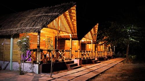 Kamalapur House | Hampi Crzy Panda