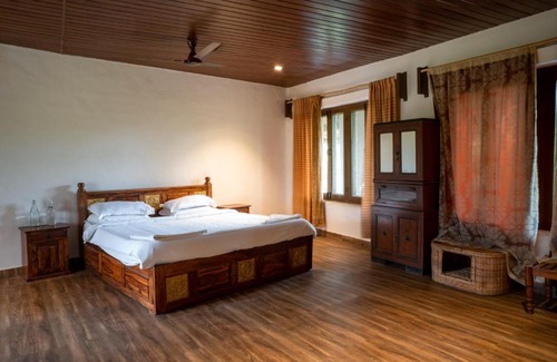 Kamalapur Resort | Hampi's Whiskers Resort