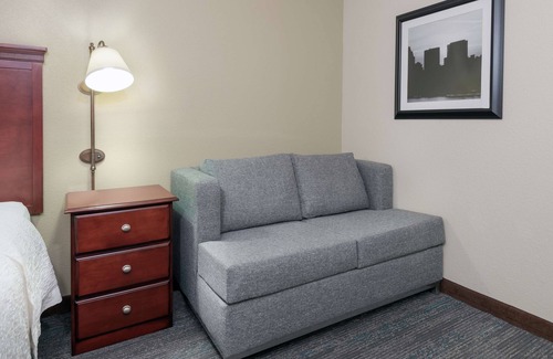 Southport Hotel | Hampton Inn by Hilton Indianapolis-South