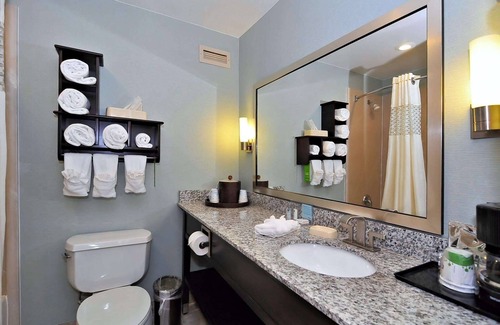 Eden Hotel | Hampton Inn Eden