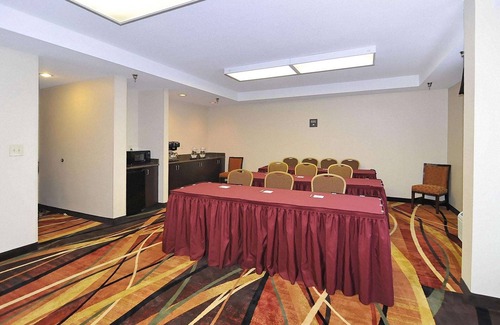 Eden Hotel | Hampton Inn Eden