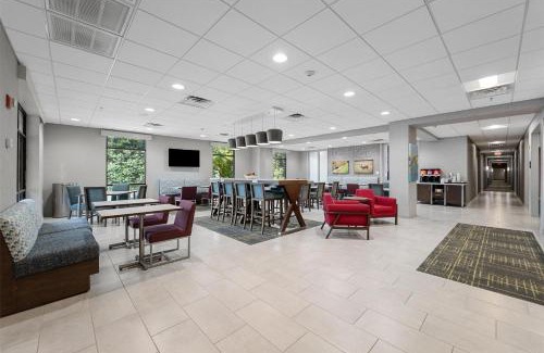 Front Royal Hotel | Hampton Inn Front Royal